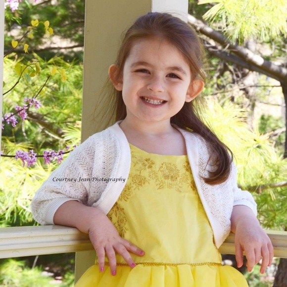 Meet your Posher, Nichole - Picture 3 of 8